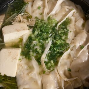 超簡単、冷凍餃子のスパイシー鍋